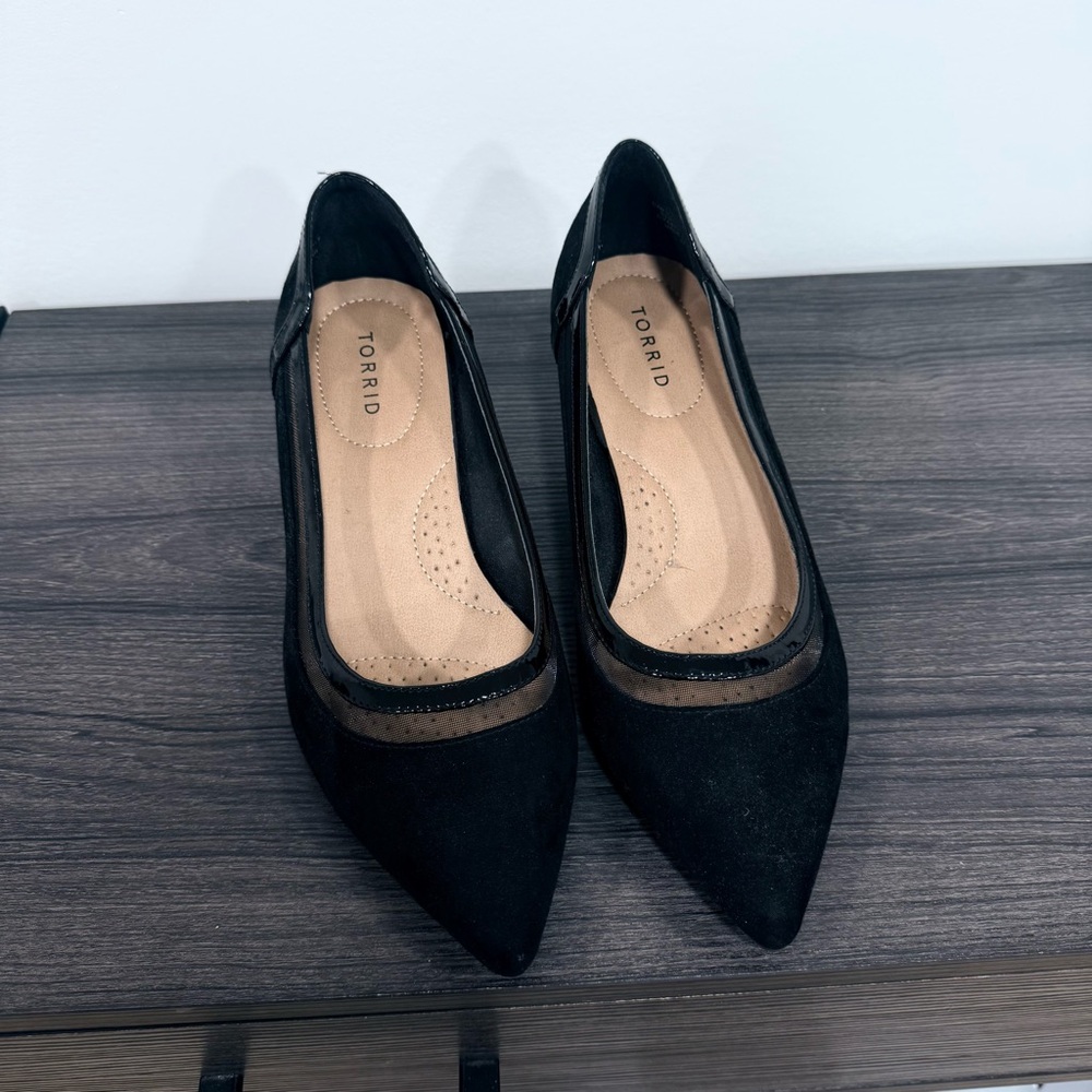 torrid Black Pointed-Toe Mesh Accent Flats